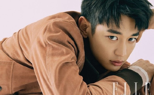 韩国男团SHINee成员崔珉豪帅气图片