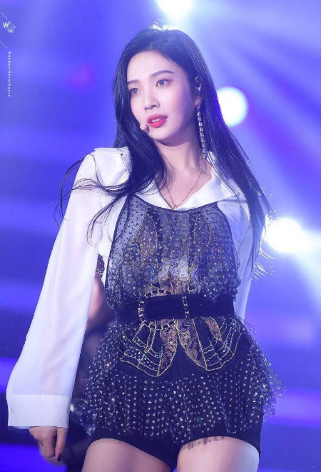 韩国美女组合RedVelvet成员朴秀荣图片