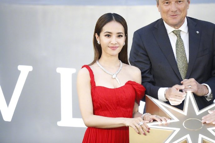亚洲美女图片 红裙美女蔡依林图片