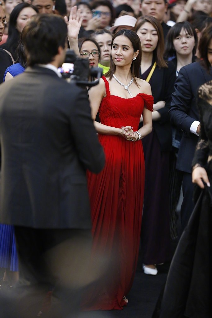 亚洲美女图片 红裙美女蔡依林图片