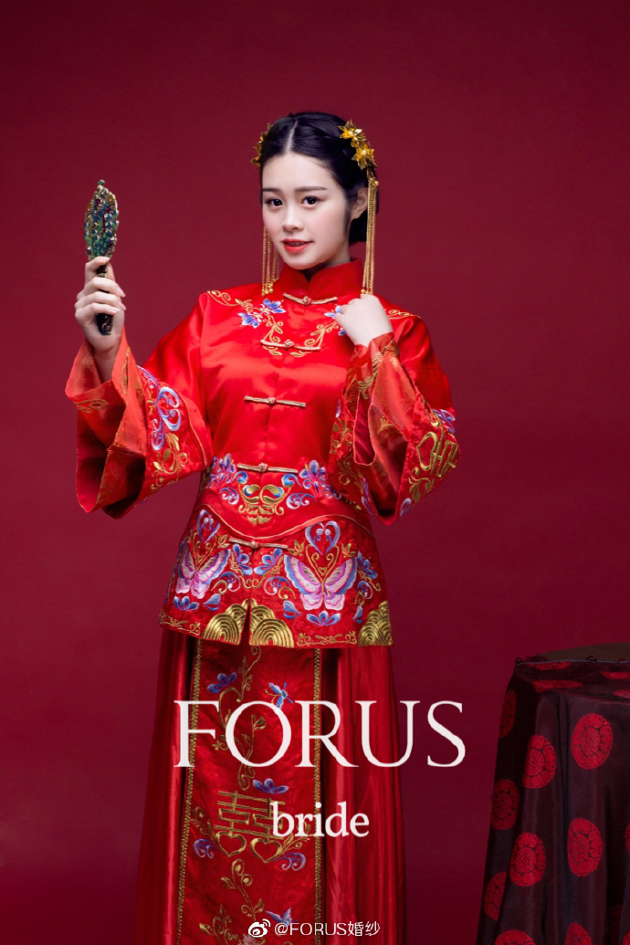 Forus中式嫁衣图片