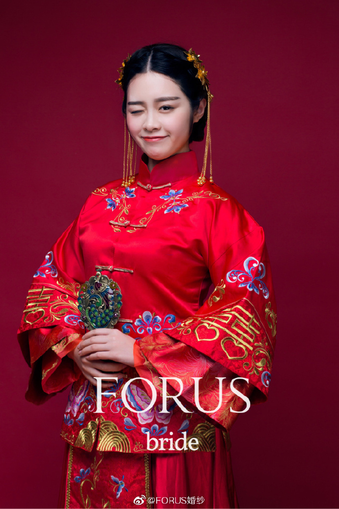 Forus中式嫁衣图片