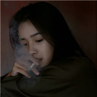 颓废丧气的伤感女生头像图片