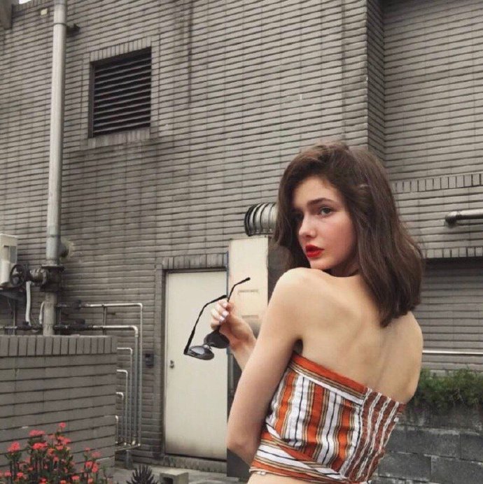 欧美美女图片 加拿大女星Savanna Blade图片