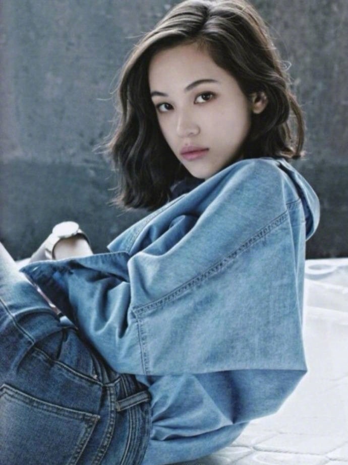 欧美美女图片 中长发美女图片