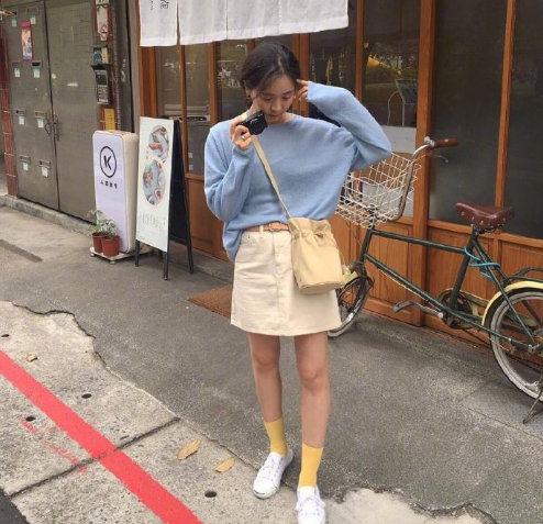 随性气质美女出游穿搭参考