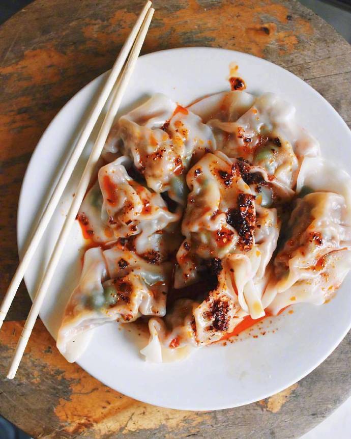 中午吃饺子如何 煎饺配辣椒蘸料最配