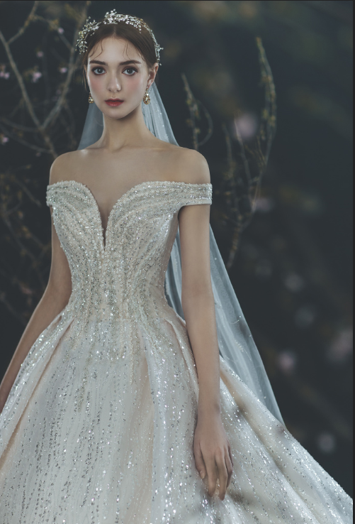 韩国品牌Clara Wedding2019超美婚纱图片