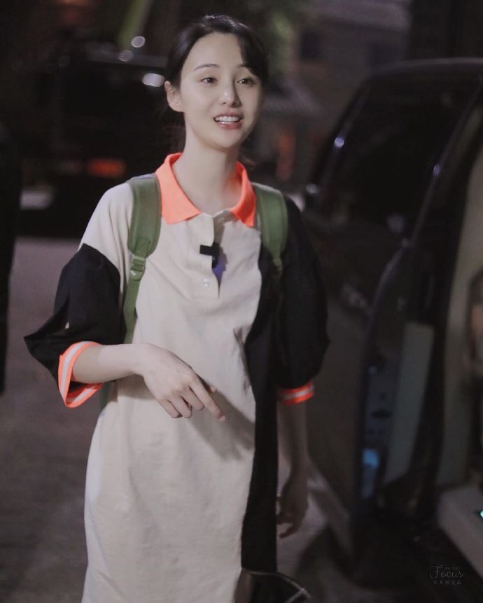 东北美女图片 纯真甜美女明星郑爽图片