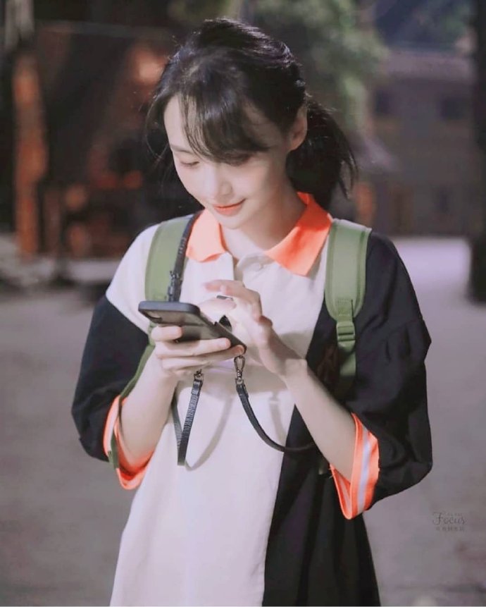 东北美女图片 纯真甜美女明星郑爽图片
