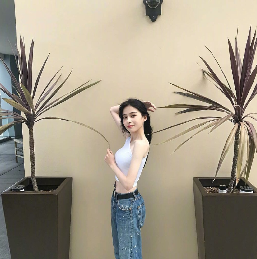 俄罗斯美女图片Nadia Bean私服照图片