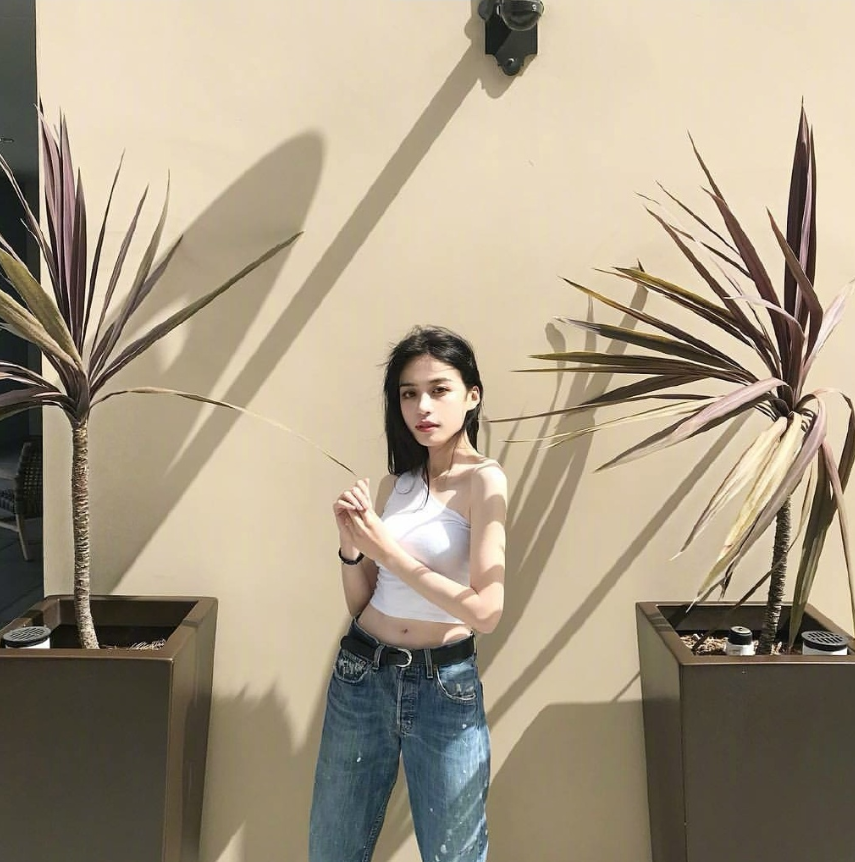 俄罗斯美女图片Nadia Bean私服照图片