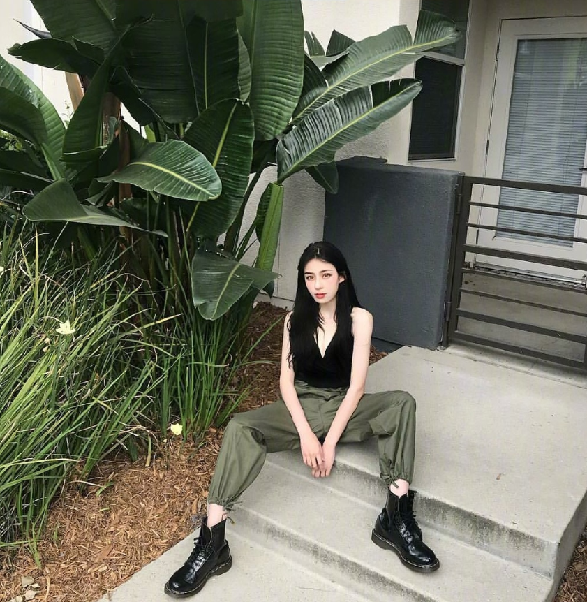俄罗斯美女图片Nadia Bean私服照图片