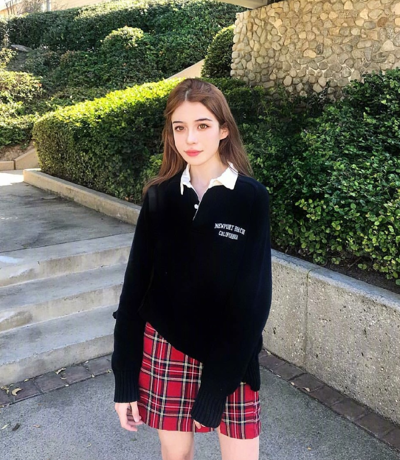俄罗斯美女图片Nadia Bean私服照图片