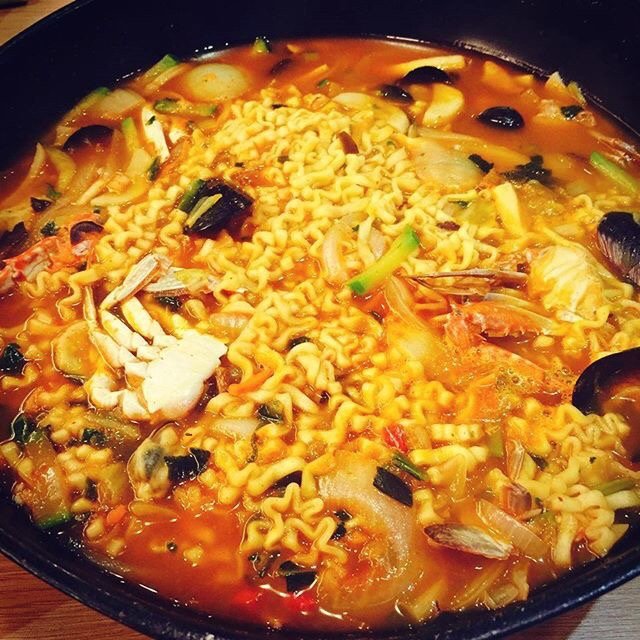 夜宵最佳首选泡面图片