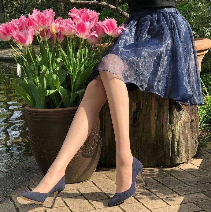 高跟美腿美女图片 乖别害羞把腿张开宝贝