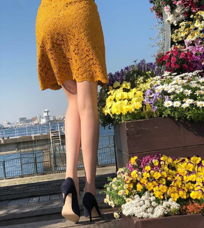 高跟美腿美女图片 乖别害羞把腿张开宝贝