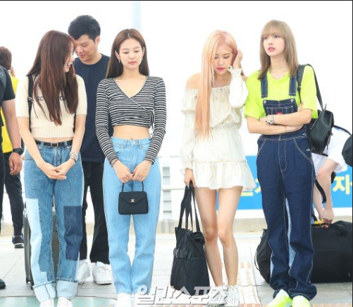 韩国美女图片 女团BLACKPINK机场街拍高颜值图片