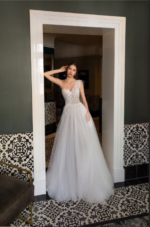 Julie Vino 2020婚纱图片