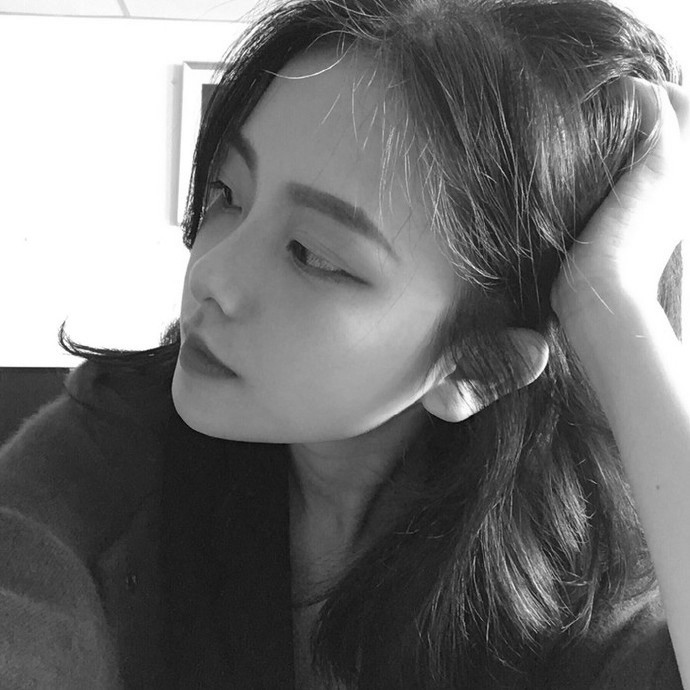 微信女生头像高冷图片