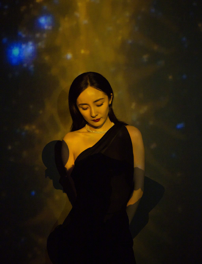 中国美女图片 雅诗兰黛品牌全球代言人杨幂图片