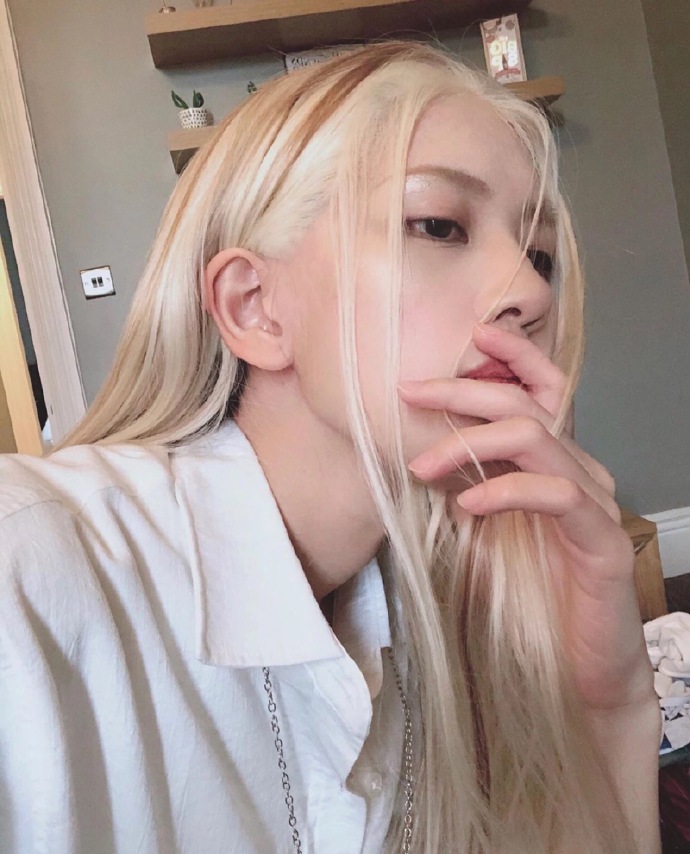 女生qq头像女可爱小清新图片