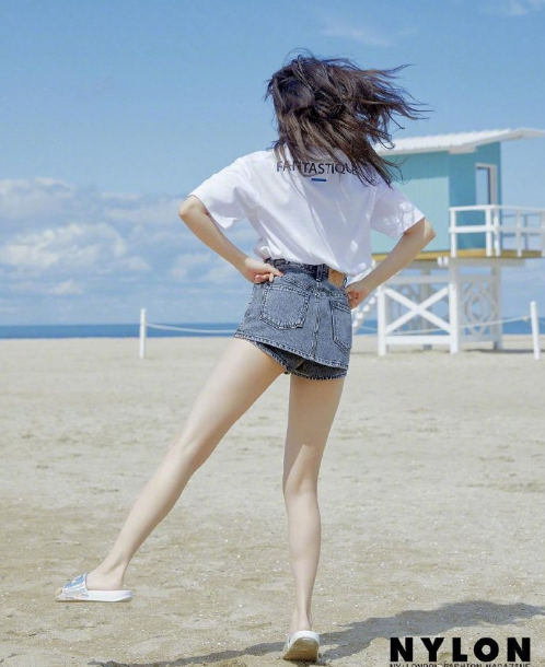 韩国女明星宣美《NYLON》图片 韩国美女图片