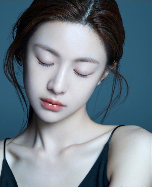 韩国美女明星高允真神仙硬照合集