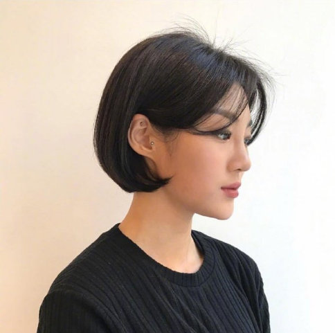短发美女图片 温柔又显气质的九款短卷发发型图