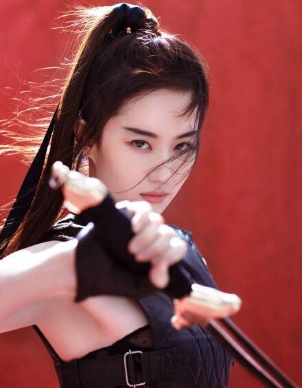 中国美女图片 内地女星刘亦菲成为Emporio Armani代