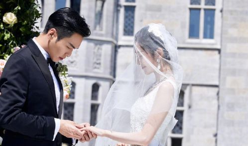 明星夫妻张若昀唐艺昕婚礼现场高清图片