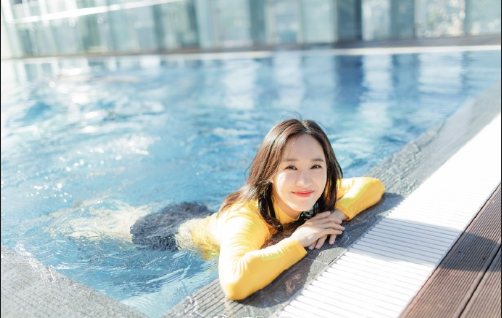 中国美女图片 内地女明星王智泳装图片