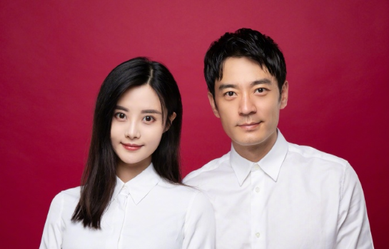 中国明星夫妻李光洁隋雨蒙结婚照图片