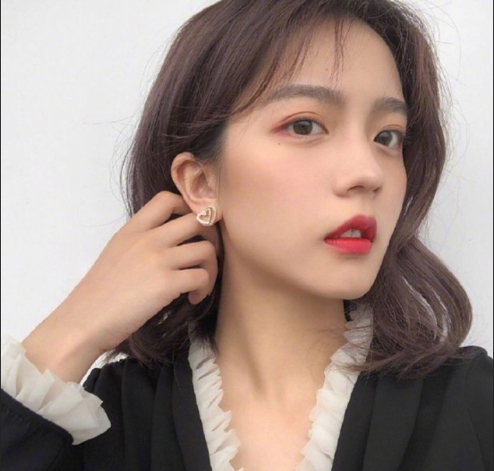 漂亮美女图片 漂亮女生自拍照