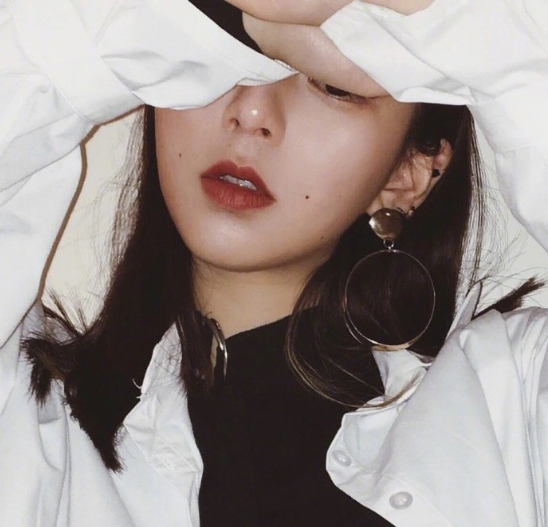 漂亮美女图片 漂亮女生自拍照