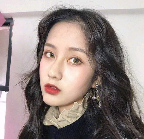 漂亮美女图片 漂亮女生自拍照