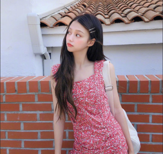 卷发发型图片 好看的卷发美女图片