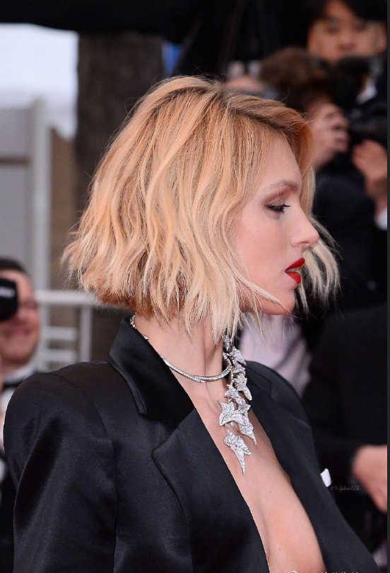 欧美美女图片 波兰美女Anja Rubik超攻西装杀图片