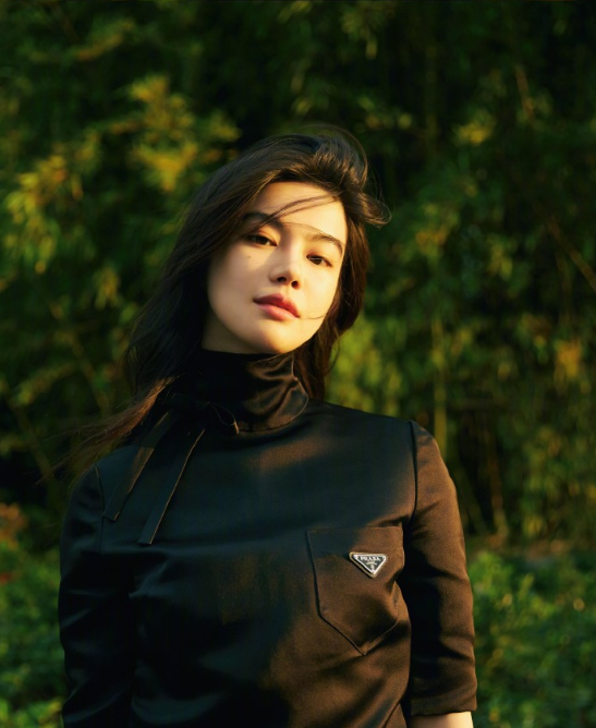 东申未来签约女演员李蔓瑄图片 中国美女图片