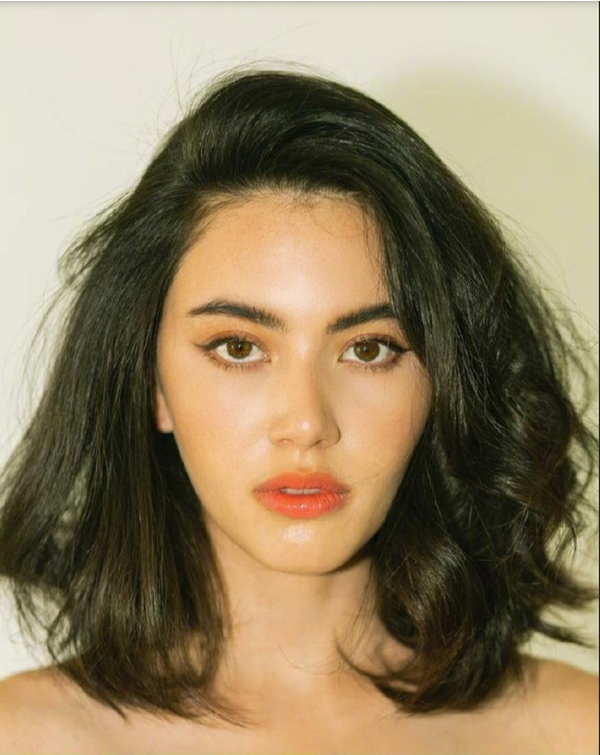 泰国美女图片 比利时混血美女Mai Davika图片