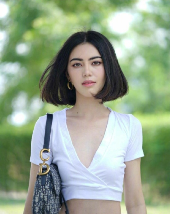 泰国美女图片 比利时混血美女Mai Davika图片