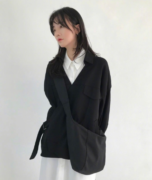 可盐可甜的酷女孩日常私服街拍