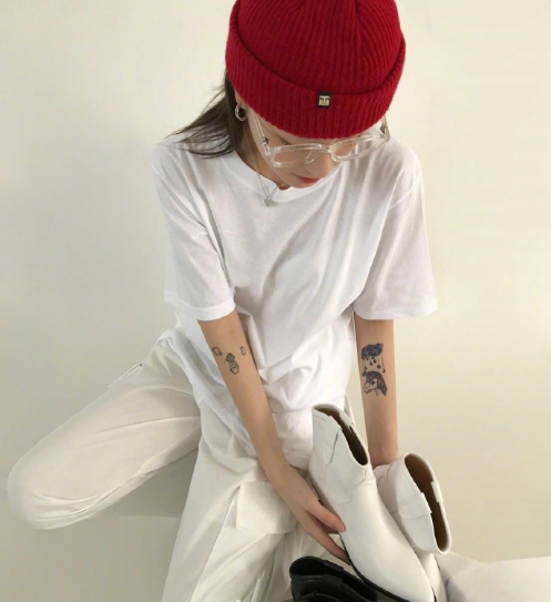 可盐可甜的酷女孩日常私服街拍