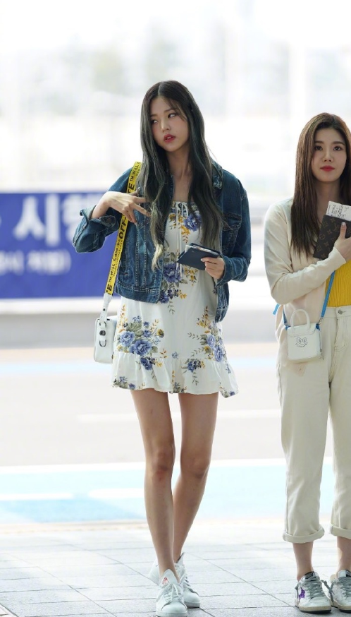 韩国美女图片 15岁少女张元英图片