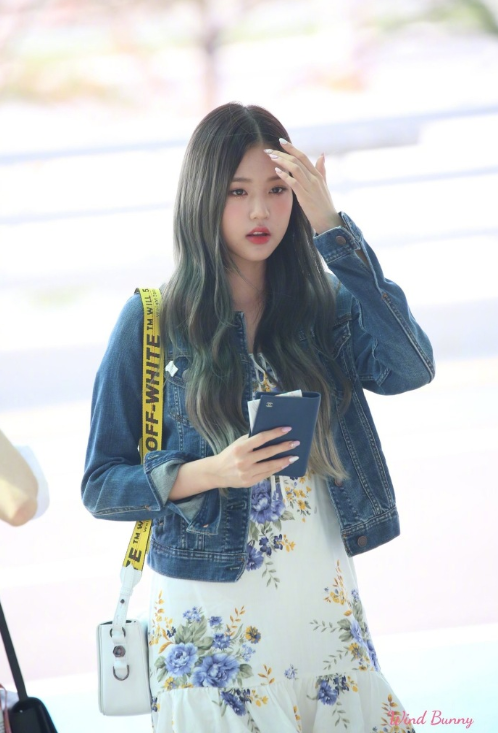 韩国美女图片 15岁少女张元英图片