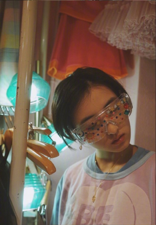 中国美女图片 00后美女明星张子枫妹妹胶片生活