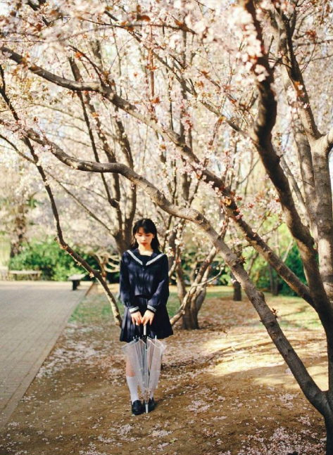 清纯美女炎炎夏日清凉写真图片