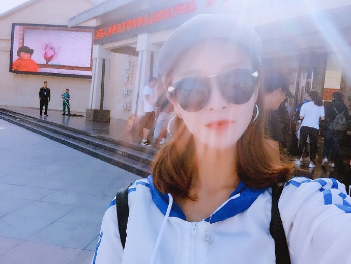 妥妥的清新美女自拍照图片