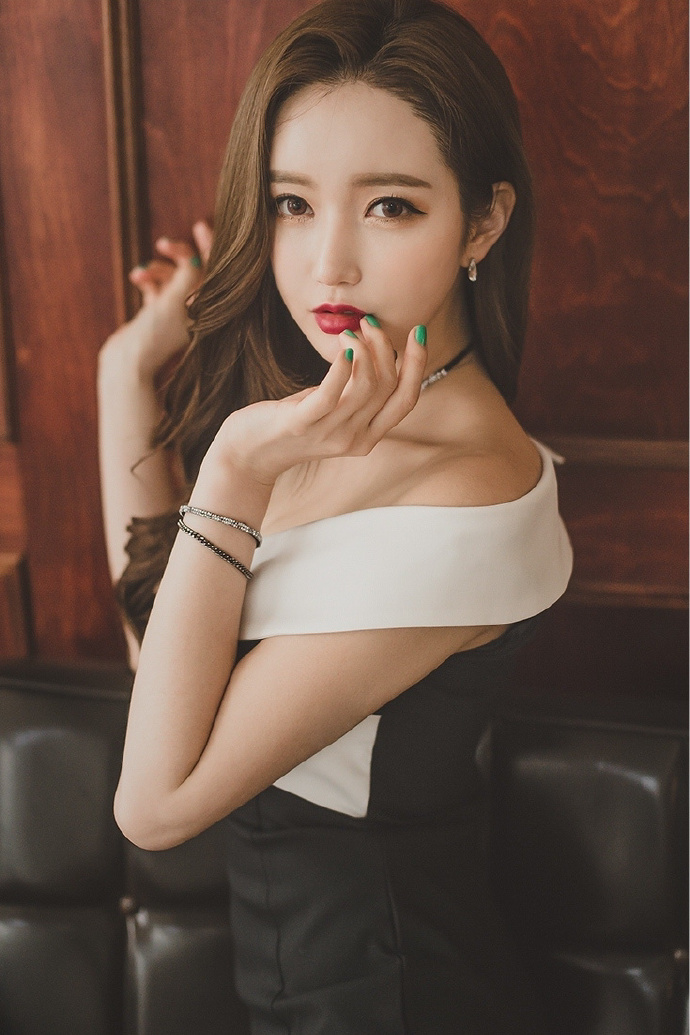 宅男天堂知性美女图片