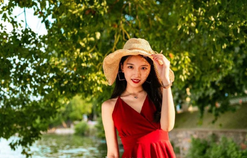 湖北美女校花王金沂图片 清纯美女图片
